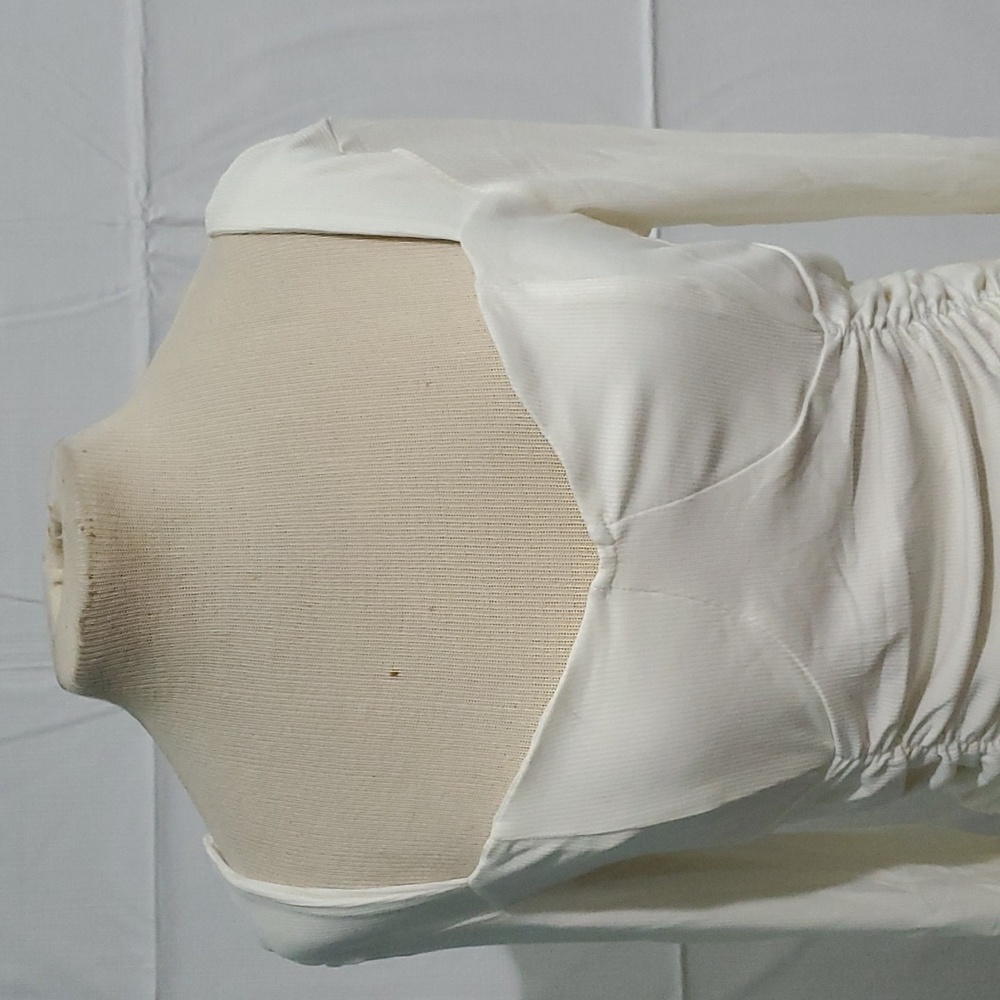 Unity Ruched Crop NEW - Picture 5 of 8